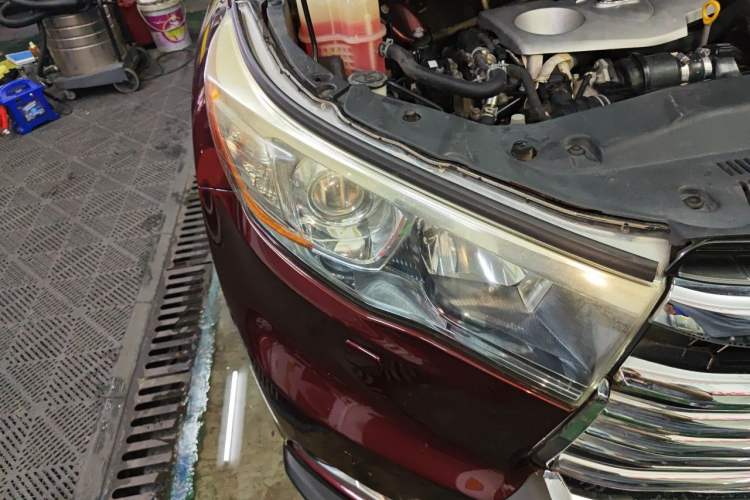 Used Toyota Highlander 2015 2.0T Four-Wheel Drive Ultimate Edition 7-Seater Right Front Headlight
