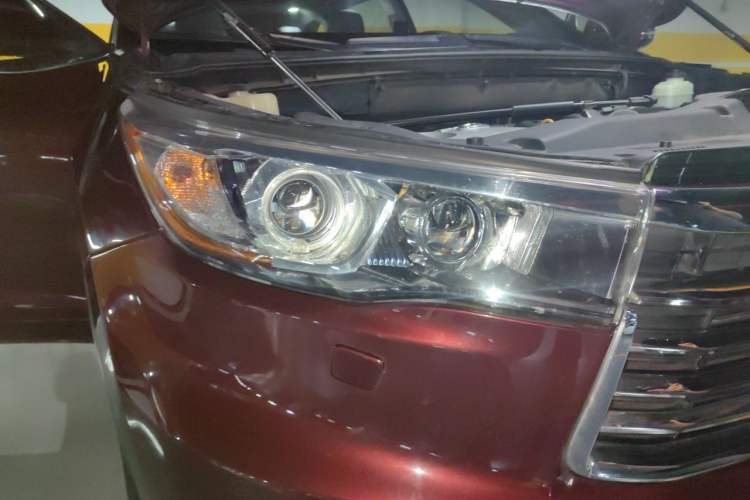 Used Toyota Highlander 2015 2.0T Four-Wheel Drive Ultimate Edition 7-Seater Right Front Headlight