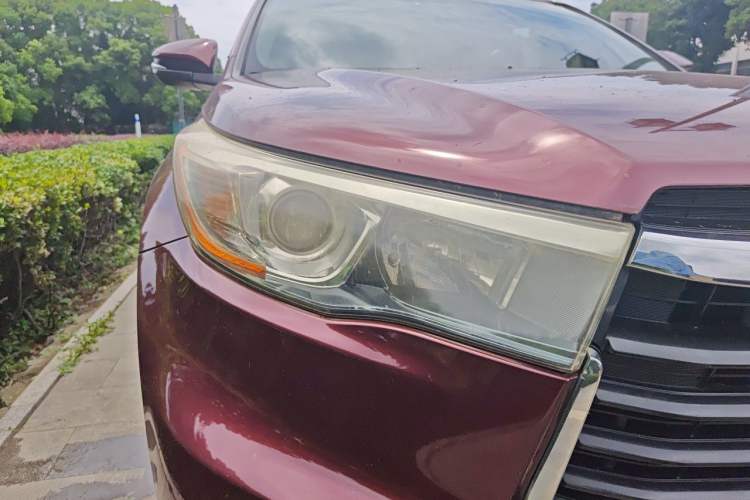Used Toyota Highlander 2015 2.0T Two-Wheel Drive Luxury Edition 7 Seats Right Front Headlight
