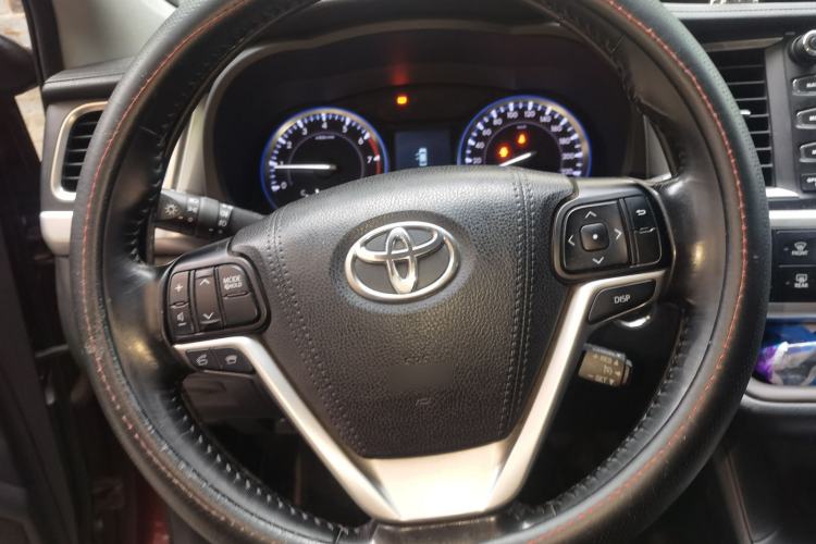 Used Toyota Highlander 2015 2.0T Four-Wheel Drive Luxury Edition 7-Seater Steering Wheel