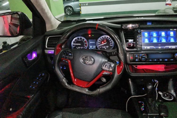 Used Toyota Highlander 2015 2.0T Four-Wheel Drive Luxury Edition 7-Seater Steering Wheel