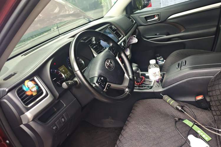 Used Toyota Highlander 2015 2.0T Four-Wheel Drive Luxury Edition 7-Seater Steering Wheel