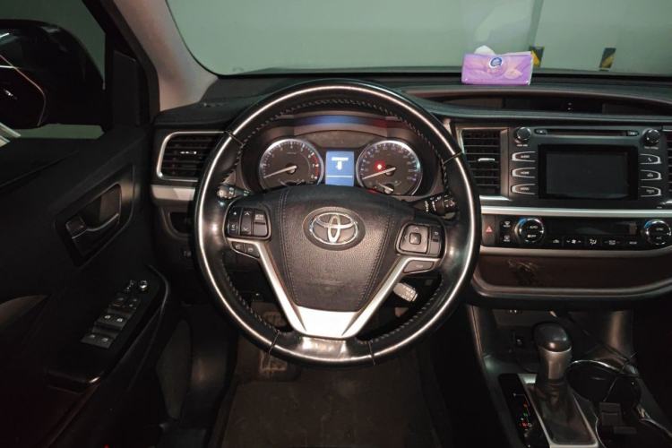 Used Toyota Highlander 2015 2.0T Four-Wheel Drive Luxury Edition 7-Seater Steering Wheel