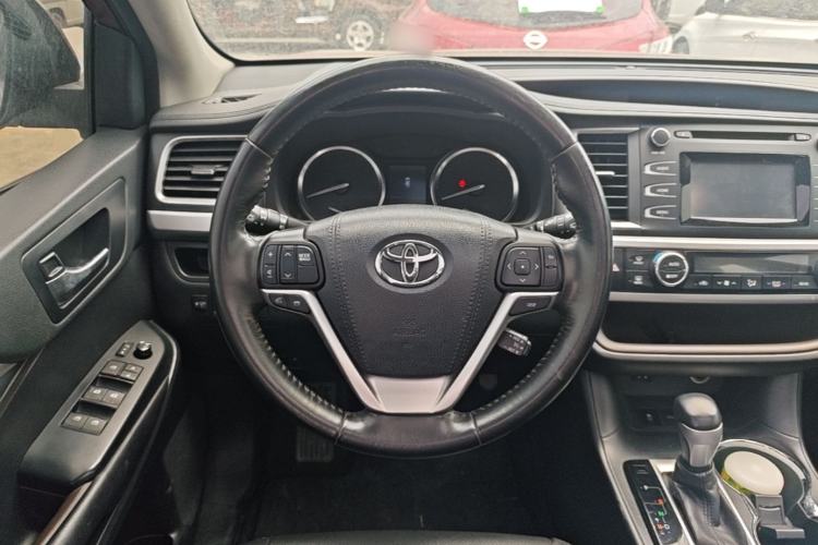 Used Toyota Highlander 2015 2.0T Four-Wheel Drive Luxury Edition 7-Seater Steering Wheel