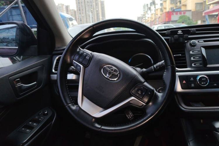 Used Toyota Highlander 2015 2.0T Four-Wheel Drive Luxury Edition 7-Seater Steering Wheel