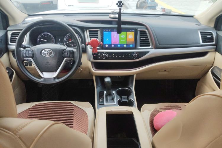Used Toyota Highlander 2015 2.0T Four-Wheel Drive Elite Edition 7-Seater Center Console