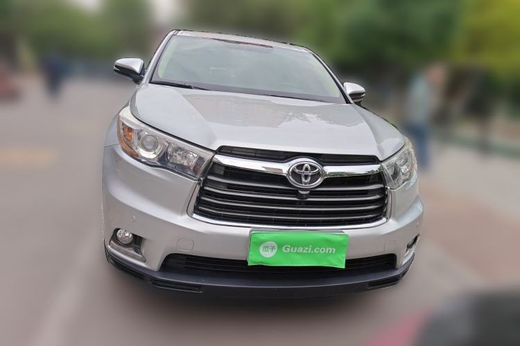 Used Toyota Highlander 2015 3.5L 4x4 Elite Edition 7-Seater Front