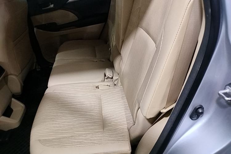 Used Toyota Highlander 2015 2.0T Four-Wheel Drive Elite Edition 7-Seater Left Rear Seat