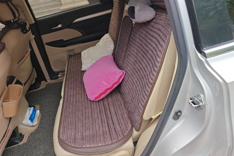 Used Toyota Highlander 2015 3.5L 4x4 Elite Edition 7-Seater Left Rear Seat