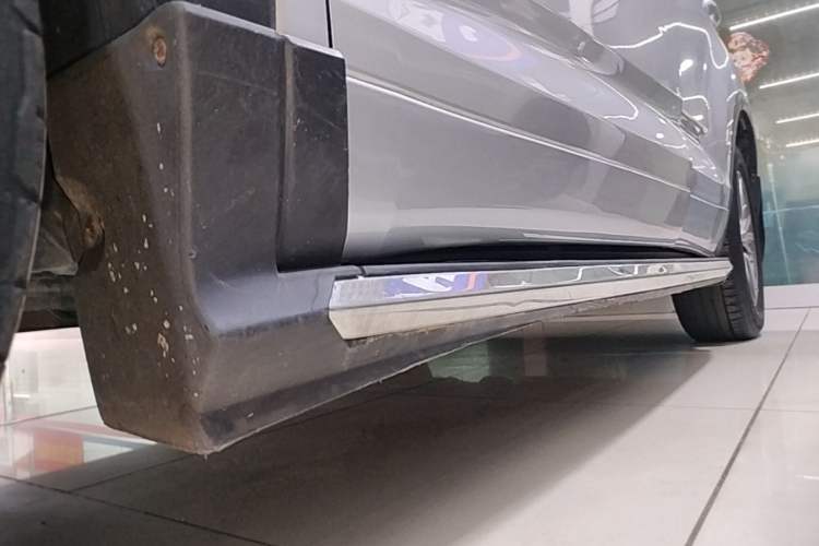 Used Toyota Highlander 2015 2.0T Four-Wheel Drive Elite Edition 7-Seater Left Side Sill