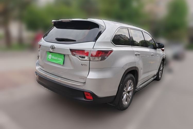 Used Toyota Highlander 2015 3.5L 4x4 Elite Edition 7-Seater Rear Right 45 Deg