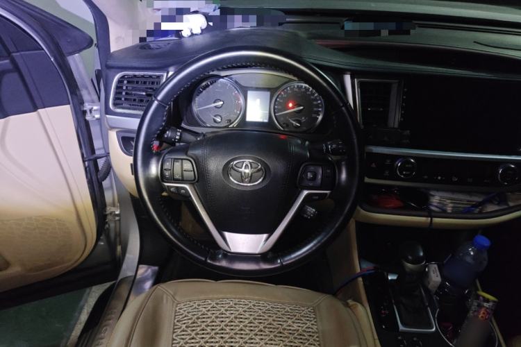 Used Toyota Highlander 2015 2.0T Four-Wheel Drive Luxury Edition 7-Seater Steering Wheel