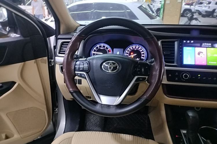 Used Toyota Highlander 2015 2.0T Four-Wheel Drive Elite Edition 7-Seater Steering Wheel