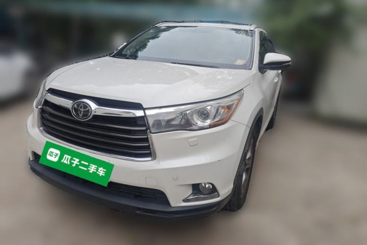 Used Toyota Highlander 2015 2.0T Four-Wheel Drive Ultimate Edition 7-Seater Guazi used car, China used car export, Used car for sale, Used cars, Cheapest cars for sale