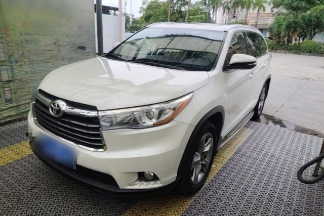 Used Toyota Highlander 2015 2.0T Two-Wheel Drive Luxury Edition 7 Seats