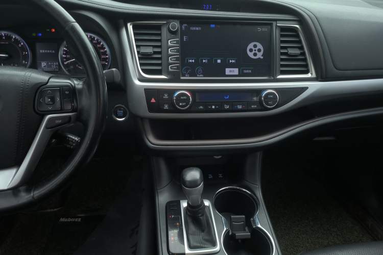 Used Toyota Highlander 2015 2.0T Four-Wheel Drive Luxury Edition 7-Seater Audio And AC Panel