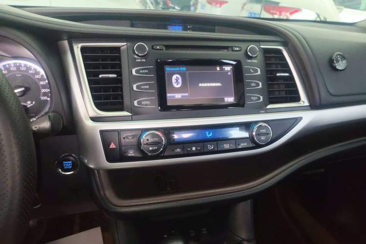 Used Toyota Highlander 2015 2.0T Four-Wheel Drive Luxury Edition 7-Seater Audio And AC Panel