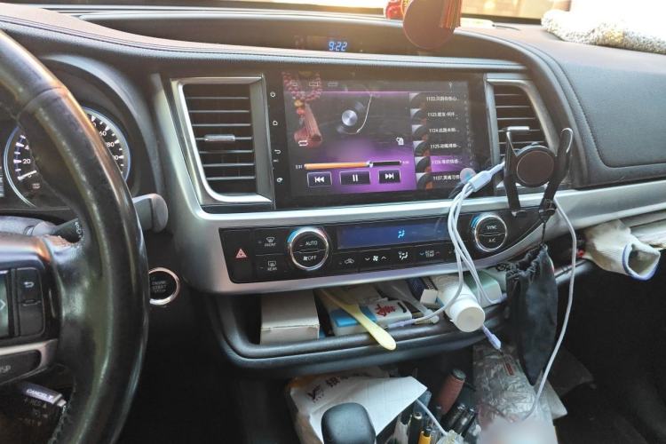Used Toyota Highlander 2015 2.0T Four-Wheel Drive Luxury Edition 7-Seater Audio And AC Panel