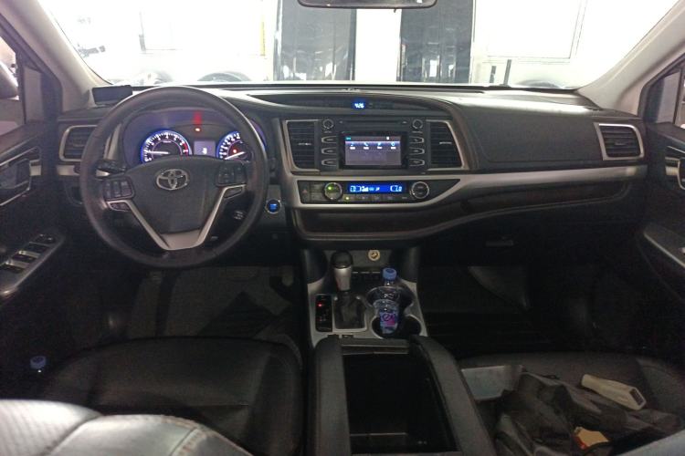 Used Toyota Highlander 2015 2.0T Four-Wheel Drive Luxury Edition 7-Seater Center Console