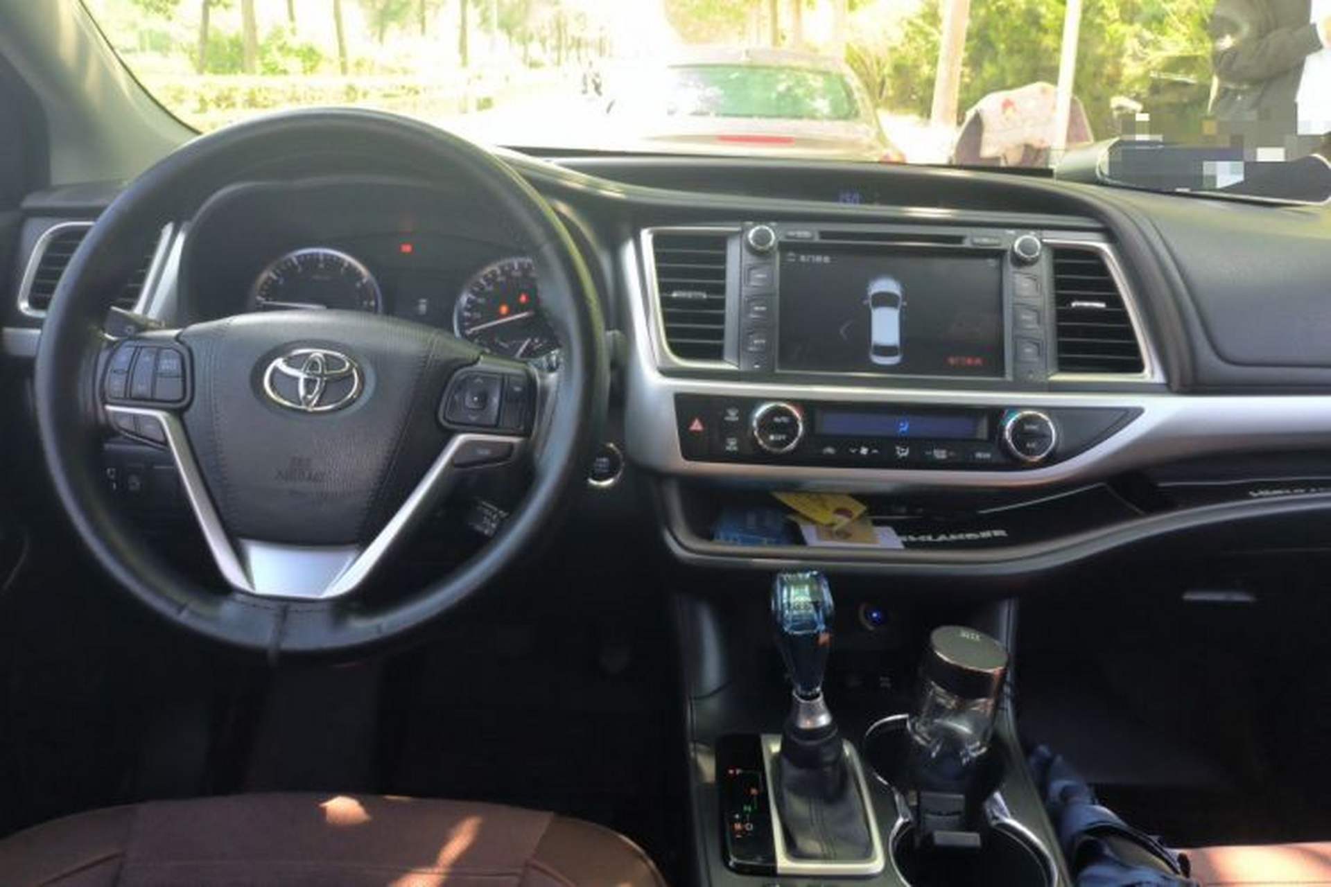 Used Toyota Highlander 2015 2.0T Four-Wheel Drive Luxury Edition 7-Seater Center Console