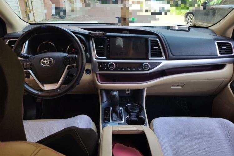 Used Toyota Highlander 2015 2.0T Four-Wheel Drive Luxury Edition 7-Seater Center Console