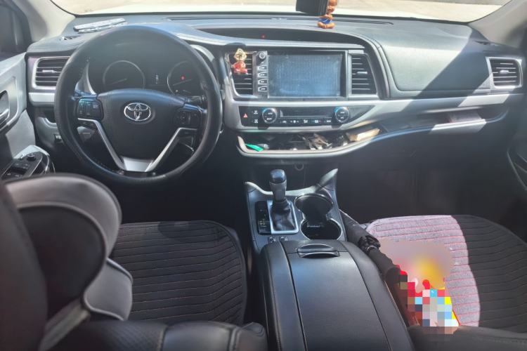 Used Toyota Highlander 2015 2.0T Four-Wheel Drive Luxury Edition 7-Seater Center Console