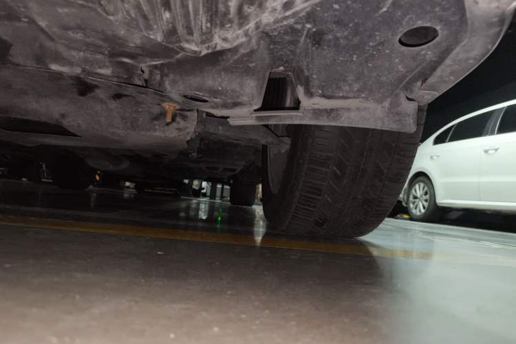 Used Toyota Highlander 2015 2.0T Four-Wheel Drive Ultimate Edition 7-Seater Chassis Front Left