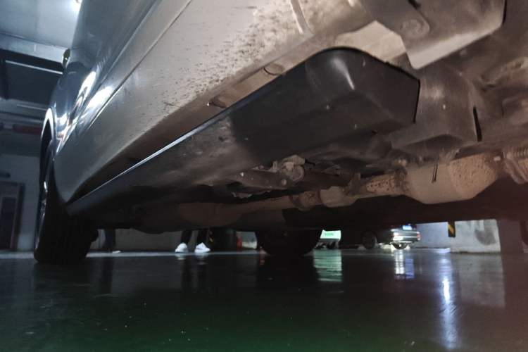 Used Toyota Highlander 2015 3.5L 4x4 Luxury Edition 7-seater Chassis Front Right
