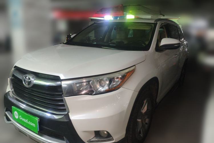 Used Toyota Highlander 2015 2.0T Four-Wheel Drive Luxury Edition 7-Seater Guazi used car, China used car export, Used car for sale, Used  cars, Cheapest cars for sale