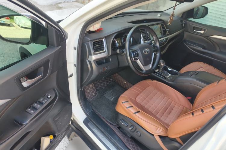 Used Toyota Highlander 2015 2.0T Four-Wheel Drive Luxury Edition 7-Seater Driver Seat