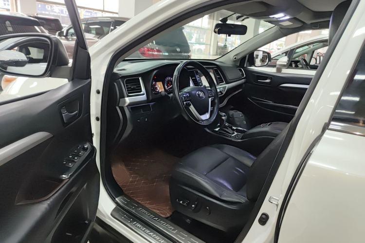Used Toyota Highlander 2015 2.0T Four-Wheel Drive Luxury Edition 7-Seater Driver Seat