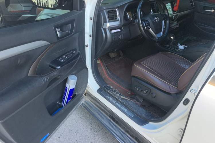 Used Toyota Highlander 2015 2.0T Four-Wheel Drive Luxury Edition 7-Seater Driver Seat