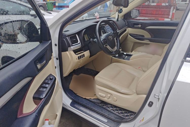 Used Toyota Highlander 2015 2.0T Four-Wheel Drive Luxury Edition 7-Seater Driver Seat