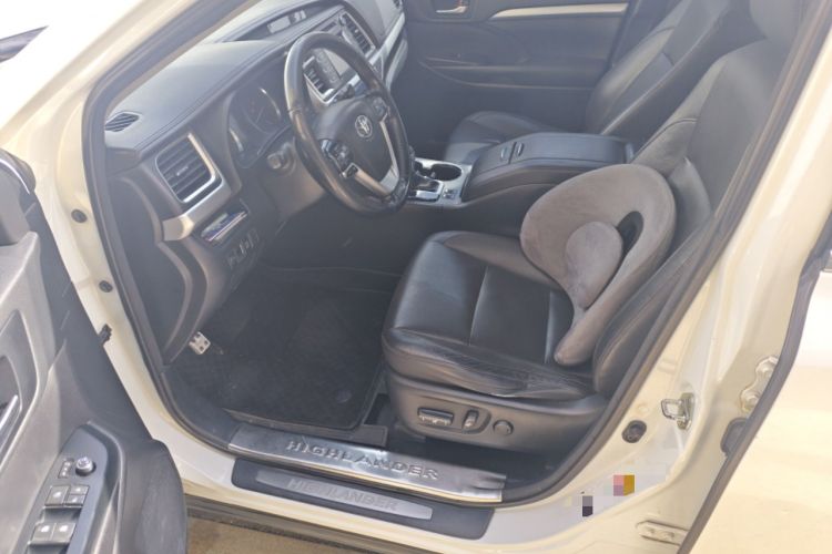 Used Toyota Highlander 2015 2.0T Four-Wheel Drive Luxury Edition 7-Seater Driver Seat