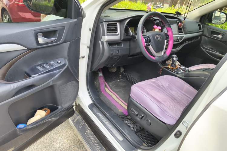 Used Toyota Highlander 2015 2.0T Four-Wheel Drive Luxury Edition 7-Seater Driver Seat