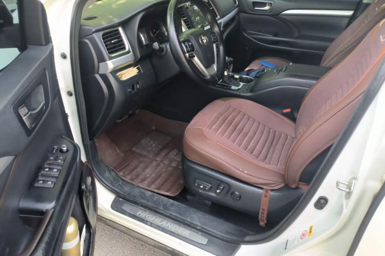 Used Toyota Highlander 2015 2.0T Four-Wheel Drive Luxury Edition 7-Seater Driver Seat