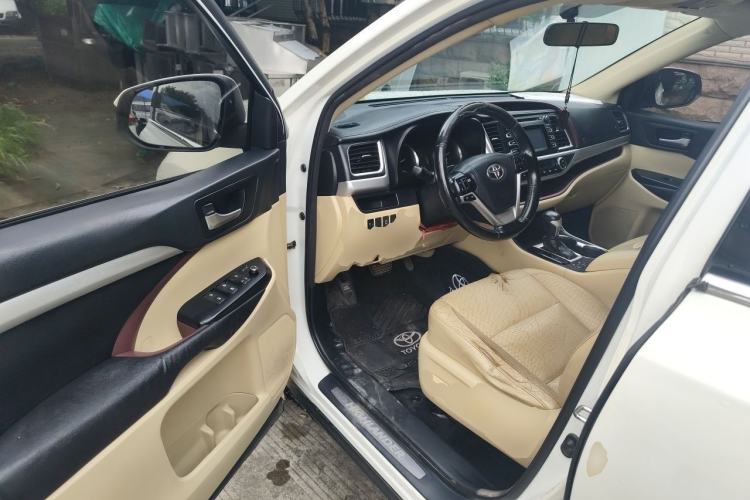 Used Toyota Highlander 2015 2.0T Four-Wheel Drive Luxury Edition 7-Seater Driver Seat