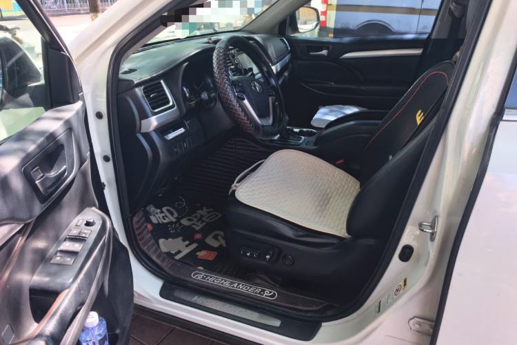 Used Toyota Highlander 2015 2.0T Four-Wheel Drive Luxury Edition 7-Seater Driver Seat