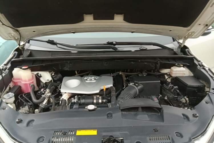 Used Toyota Highlander 2015 2.0T Four-Wheel Drive Luxury Edition 7-Seater Engine Bay