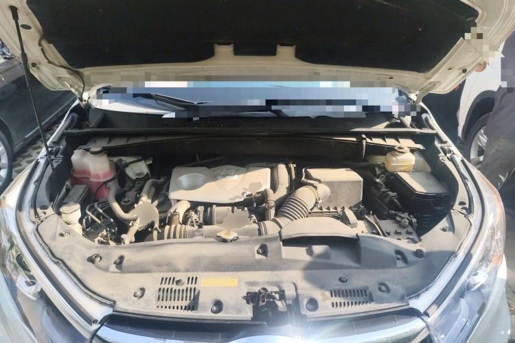 Used Toyota Highlander 2015 2.0T Four-Wheel Drive Luxury Edition 7-Seater Engine Bay