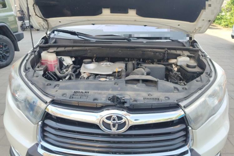 Used Toyota Highlander 2015 2.0T Four-Wheel Drive Luxury Edition 7-Seater Engine Bay