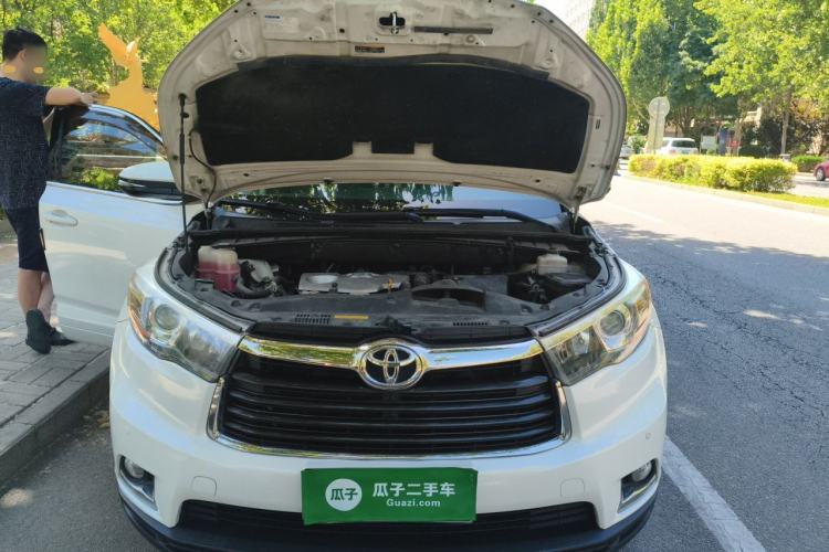 Used Toyota Highlander 2015 2.0T Four-Wheel Drive Luxury Edition 7-Seater Engine Bay