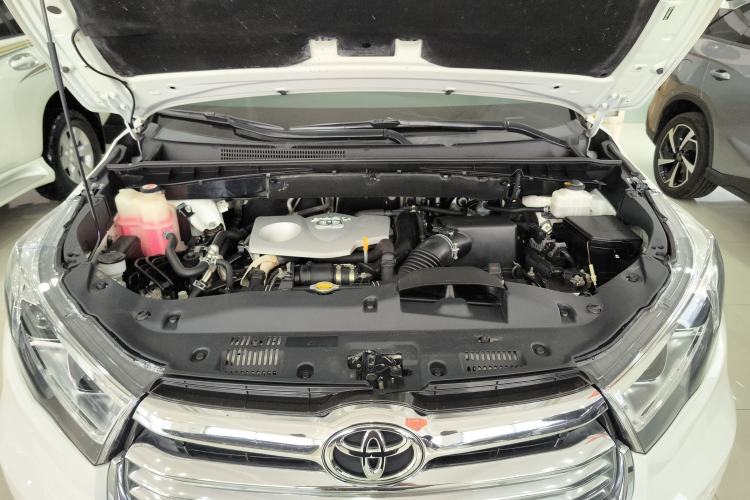 Used Toyota Highlander 2015 2.0T Four-Wheel Drive Luxury Edition 7-Seater Engine Bay