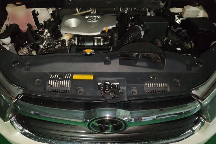 Used Toyota Highlander 2015 2.0T Four-Wheel Drive Ultimate Edition 7-Seater Engine Bay