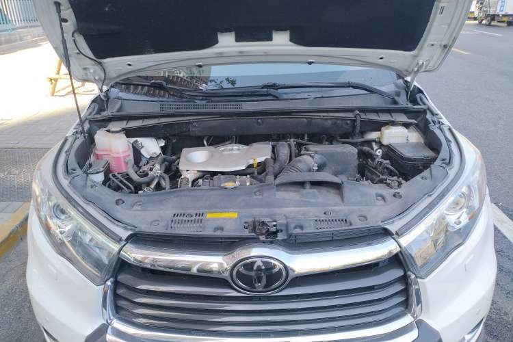 Used Toyota Highlander 2015 2.0T Four-Wheel Drive Ultimate Edition 7-Seater Engine Bay