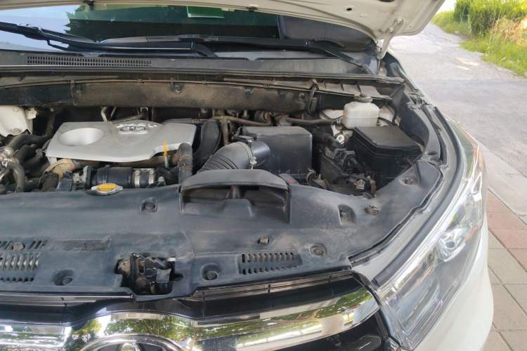 Used Toyota Highlander 2015 2.0T Four-Wheel Drive Luxury Edition 7-Seater Engine Bay Left