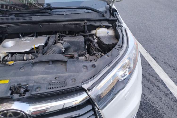 Used Toyota Highlander 2015 2.0T Four-Wheel Drive Ultimate Edition 7-Seater Engine Bay Left