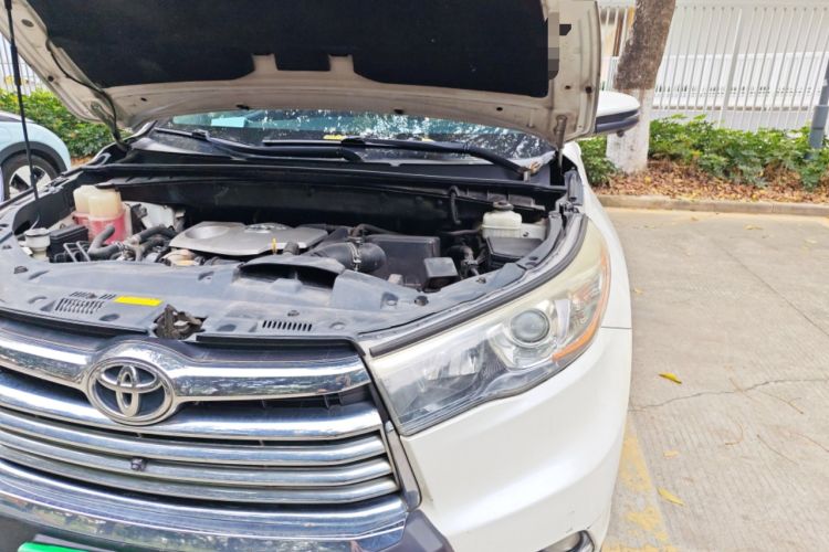 Used Toyota Highlander 2015 2.0T Four-Wheel Drive Luxury Edition 7-Seater Engine Bay Left