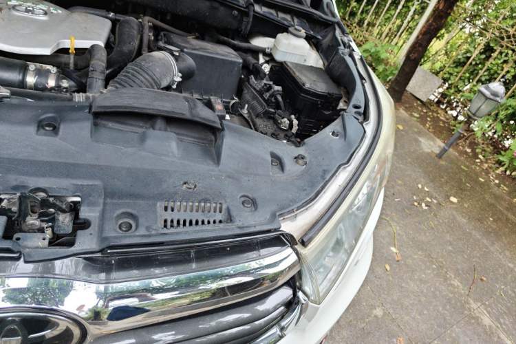 Used Toyota Highlander 2015 2.0T Four-Wheel Drive Ultimate Edition 7-Seater Engine Bay Left