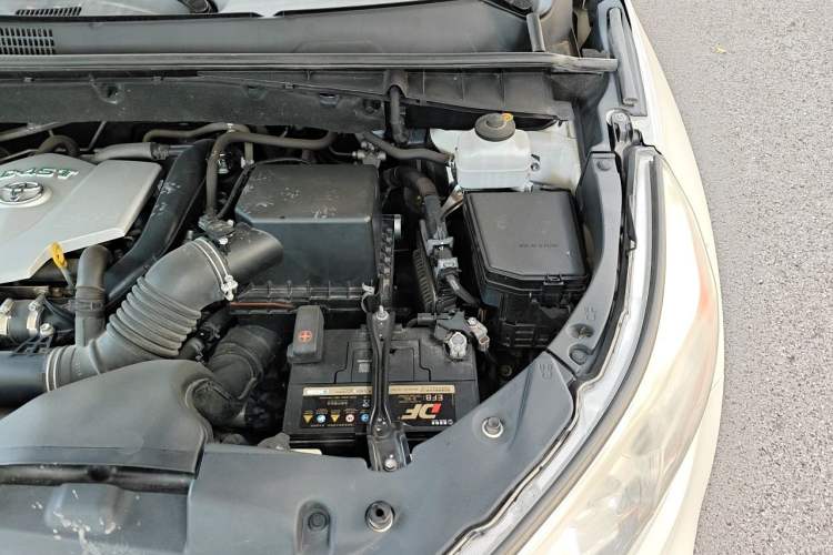 Used Toyota Highlander 2015 2.0T Four-Wheel Drive Ultimate Edition 7-Seater Engine Bay Left